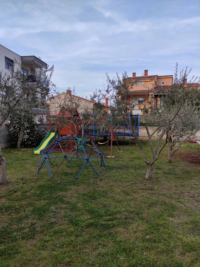 Apartmani Viktorija Fažana Exterior foto